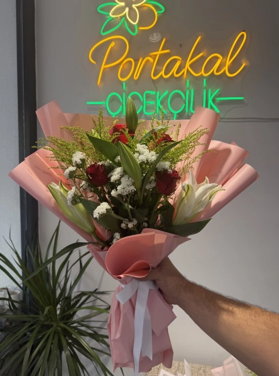 Lilyum-Gül